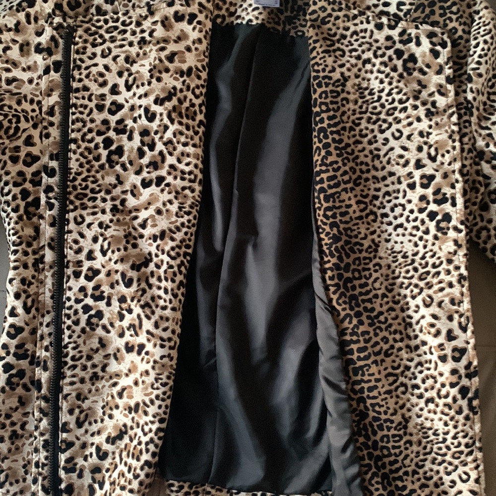 NWOT Venus animal print moto jacket! - Picture 6 of 8